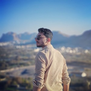 علی